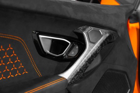 Lamborghini Huracan LP 640-4 PERFORMANTE SPYDER. LAMBO WARRANTY. ARANCIO BOREALIS. FULL PPF. 25