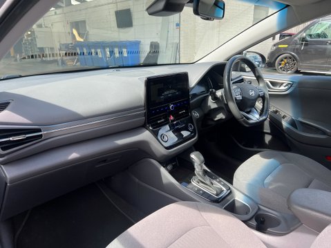 Hyundai IONIQ 1.6 h-GDi Premium Hatchback 5dr Petrol Hybrid DCT Euro 6 (s/s) (141 ps) 13