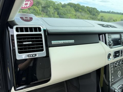 Land Rover Range Rover TDV8 VOGUE 28
