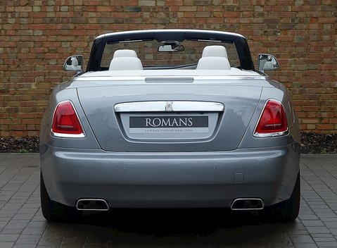 Rolls-Royce Dawn 19