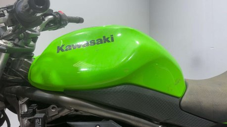Kawasaki Er ER6 2009 10K 1 OWNER PROJECT BIKE SPARES OR REPAIR TRACK BIKE 13