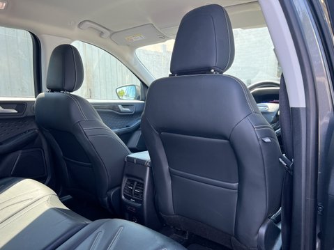 Ford Kuga (Sold) 2.5 Duratec 14.4kWh Vignale SUV 5dr Petrol Plug-in Hybrid CVT Euro 6 12