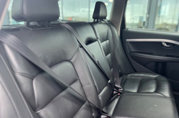 Volvo V70 2.0 D4 SE LUX AUTOMATIC ESTATE 22