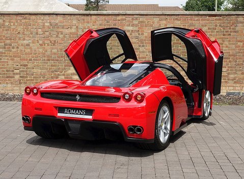 Ferrari Enzo 12