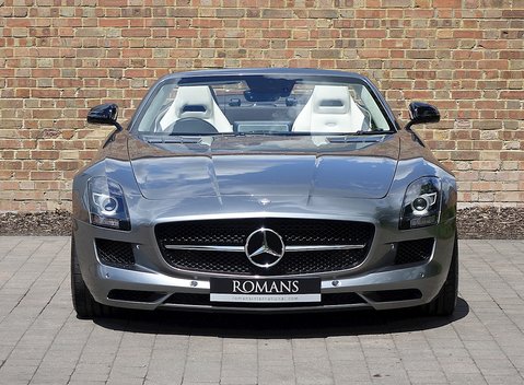 Mercedes-Benz SLS AMG GT Roadster 29