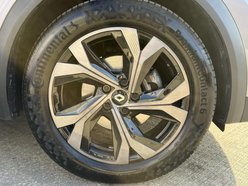 Renault Captur 1.6 E-TECH 9.8kWh E-Tech engineered SUV 5dr Petrol Plug-in Hybrid Auto Euro 14