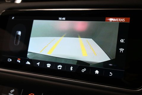 Land Rover Range Rover Sport 3.0 Range Rover Sport HSE Dynamic Black D MHEV Auto 4WD 5dr 38