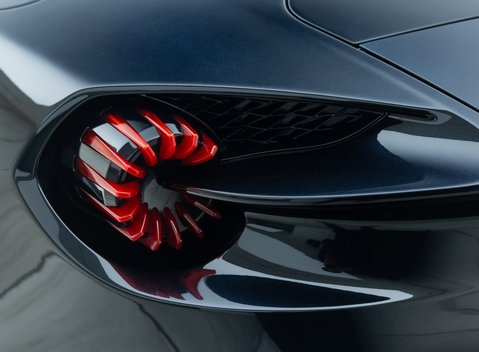 Aston Martin Vanquish ZAGATO SPEEDSTER 40