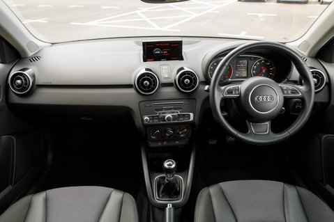 Audi A1 SPORTBACK TFSI SPORT 3