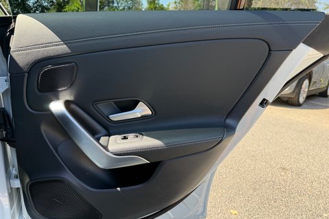 Mercedes-Benz CLA Class CLA 220 D AMG LINE PREMIUM PLUS - PANORAMIC ROOF 34