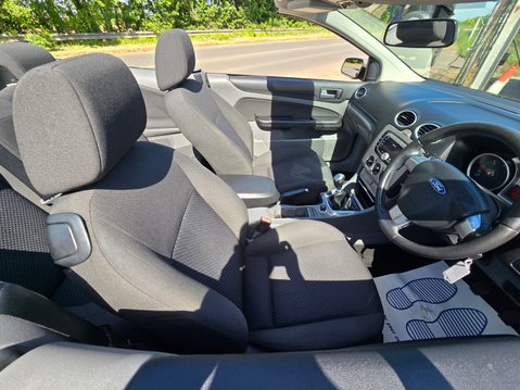 Ford Focus CC2 19