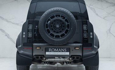Land Rover Defender OCTA EDITION ONE 8