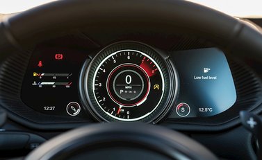 Aston Martin DB11 Launch Edition 16