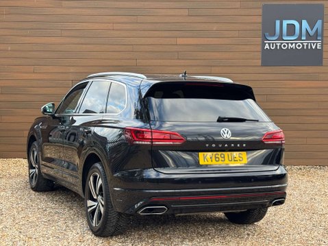 Volkswagen Touareg 3.0 Touareg V6 R-Line Tech TDI Auto 4WD 5dr 6