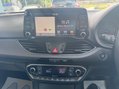 Hyundai i30 1.6 CRDi Blue Drive Premium Euro 6 (s/s) 5dr 22