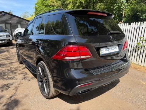Mercedes-Benz GLE GLE 250 D 4MATIC AMG NIGHT EDITION 4