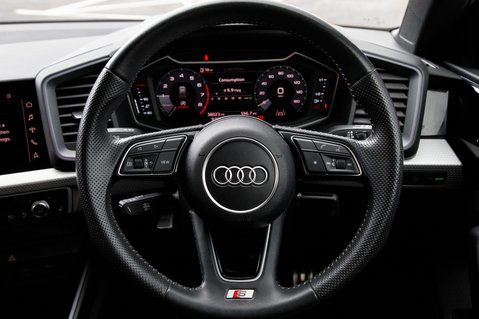 Audi A1 SPORTBACK TFSI S LINE 21