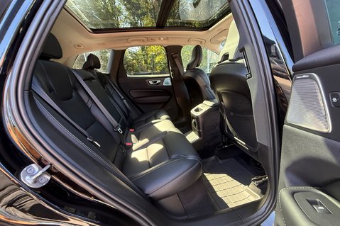 Volvo XC60 RECHARGE T8 ULTIMATE DARK AWD -PLUG IN HYBRID - VAT Q -PAN ROOF  31