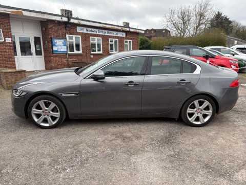 Jaguar XE PORTFOLIO 10