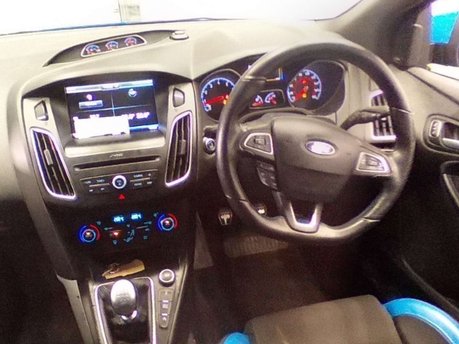 Ford Focus 2.3 Focus RS 4WD 5dr 17