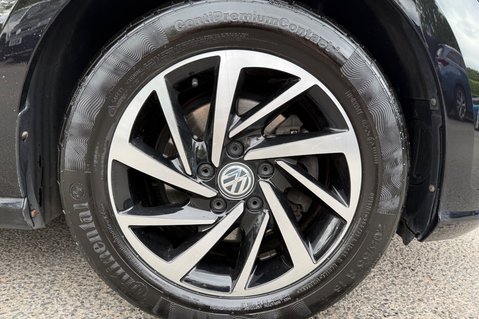 Volkswagen Golf MATCH EDITION TSI EVO - CAMERA - APPLE CAR PLAY -HEATED WINDSCREEN  57