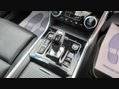 Jaguar XE R-DYNAMIC BLACK MHEV 11
