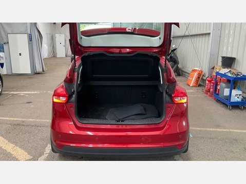 Ford Focus 1.0T EcoBoost Titanium X Euro 6 (s/s) 5dr 9