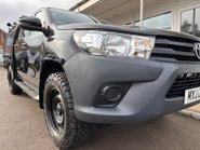 Toyota Hilux Active 4WD D-4D DCB Utility Service Body - Uprated to 3.5t 26