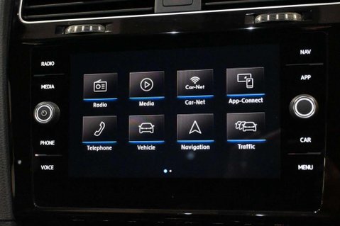 Volkswagen Golf R TSI 4MOTION DSG 37