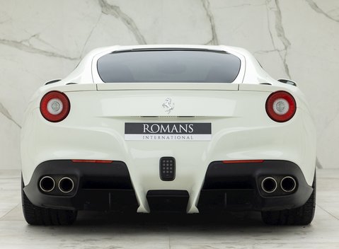 Ferrari F12 Berlinetta 5