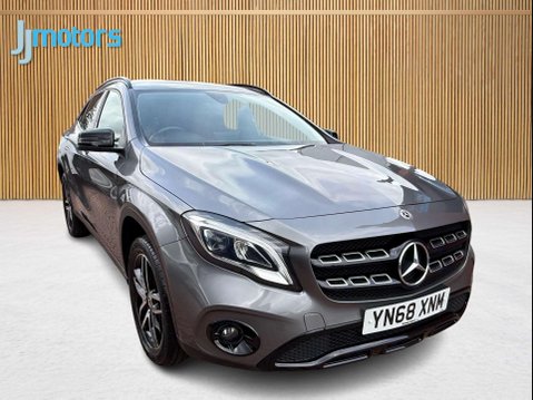 Mercedes-Benz GLA 1.6 GLA180 Urban Edition SUV 5dr Petrol 7G-DCT Euro 6 (s/s) (122 ps) 11