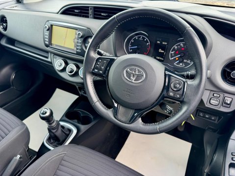 Toyota Yaris 1.5 VVT-i Icon Tech Euro 6 5dr 31
