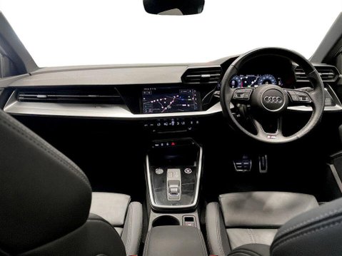 Audi A3 1.5 TFSI 35 S line Sportback 5dr Petrol S Tronic Euro 6 (s/s) (150 ps) 2 Ow 19