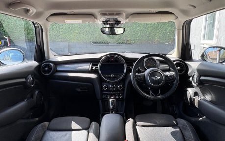 Mini Hatch Cooper D 1.5 Steptronic Automatic Chili / Media XL 5 door - PRO SAT NAV 11