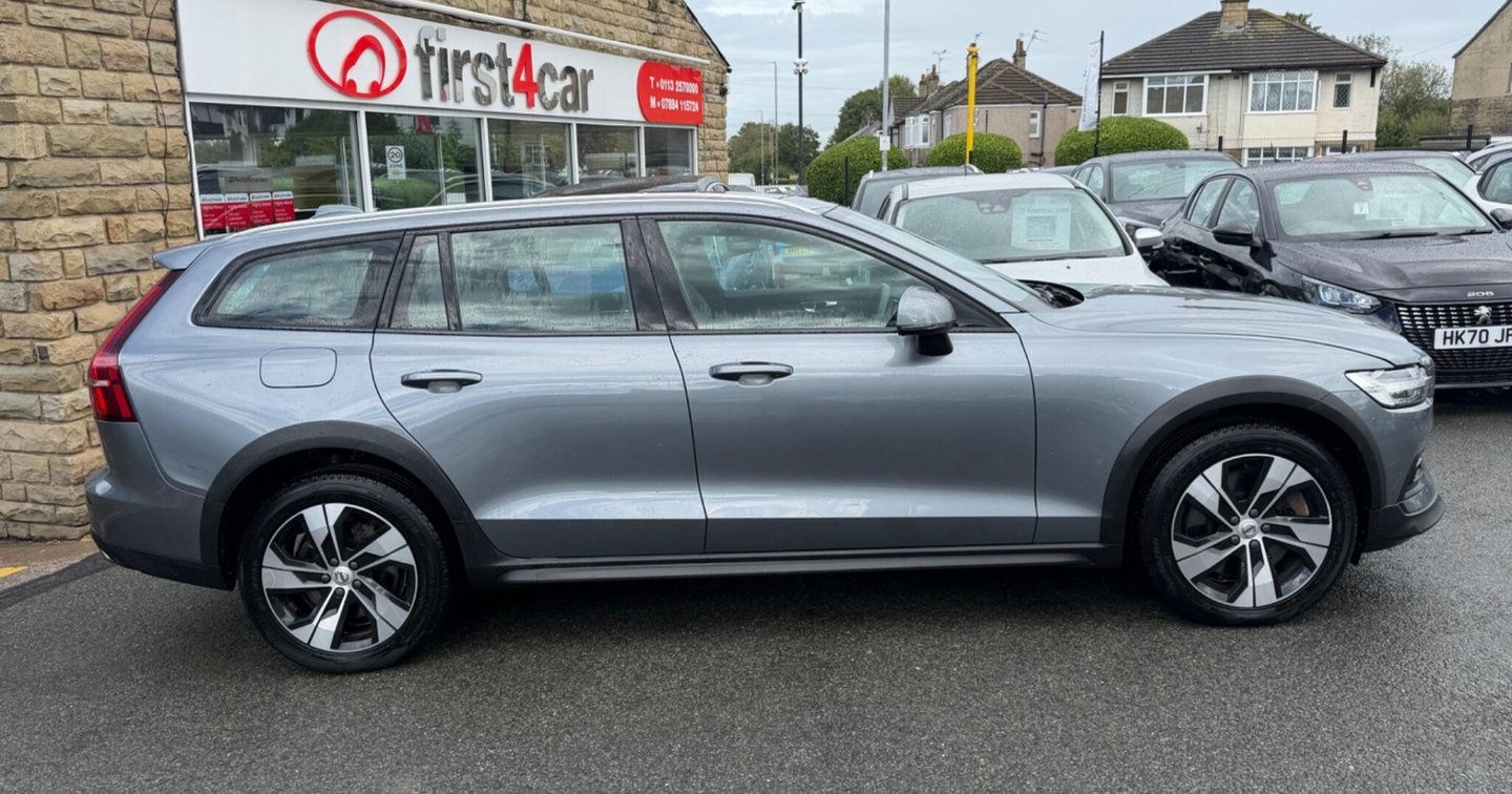 2021 Volvo V60
