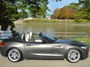 BMW Z4 E89 2.5 23i sDrive Roadster 10