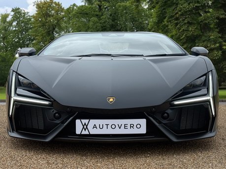Lamborghini Revuelto V12 2