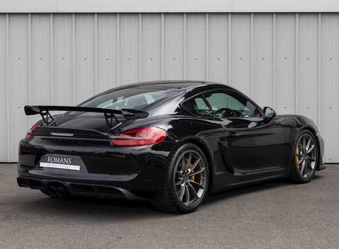 Porsche Cayman GT4 (718) 7