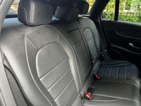 Mercedes-Benz GLC 2.1 GLC 250 D 4Matic AMG Line Auto 4WD 5dr 25