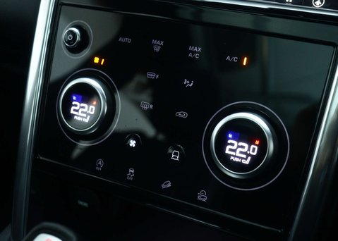 Land Rover Discovery Sport 2.0 Discovery Sport R-Dynamic HSE D Auto 4WD 5dr 30