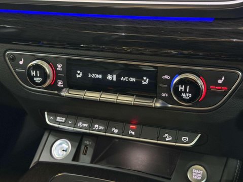 Audi Q5 2.0 TFSI 45 Vorsprung SUV 5dr Petrol S Tronic quattro Euro 6 (s/s) (245 ps) 58