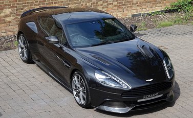 Aston Martin Vanquish 22