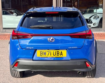 Lexus Ux 2.0 UX 250h 4x2 CVT 5dr 6