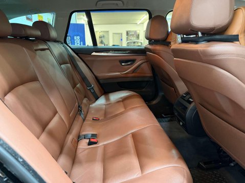 BMW 5 Series 2.0 520d Luxury Touring 5dr Diesel Auto Euro 6 (s/s) (190 ps) 35