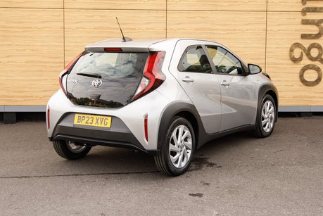 Toyota Aygo X VVT-I PURE