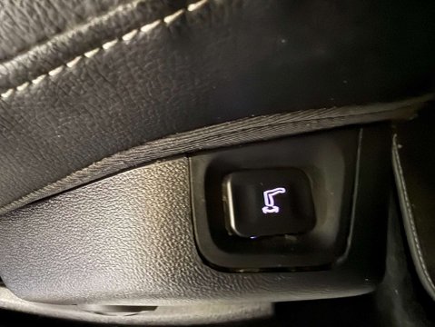 Vauxhall Grandland X 1.6 Grandland X SRi Nav Hybrid4 Auto 4WD 5dr 12