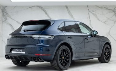Porsche Macan GTS PDK 23