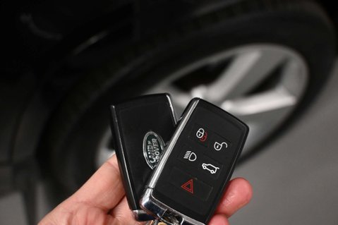 Land Rover Defender 3.0 Defender XS Edition D MHEV A 4WD 5dr 23