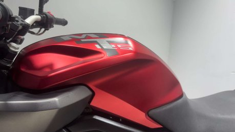 Yamaha MT-125 MT 125 2015 11K VERY CLEAN MOT SERVICED 15BHP 125CC NAKED 11