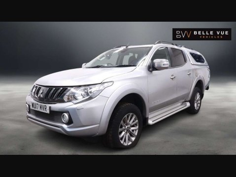 Mitsubishi L200 2.4 L200 Barbarian DI-D 4WD 2